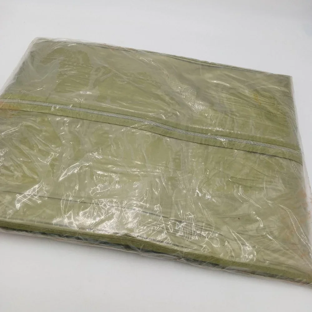 Vintage 1966 Bogene Garment Bag Avocado Green NOS New Old Stock Closet Organizer